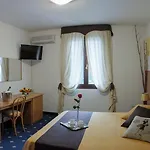 Hotell Al Posta Casarsa della Delizia